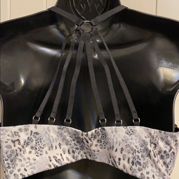 Victoria secret very sexy push up bra - Picture 3 of 3